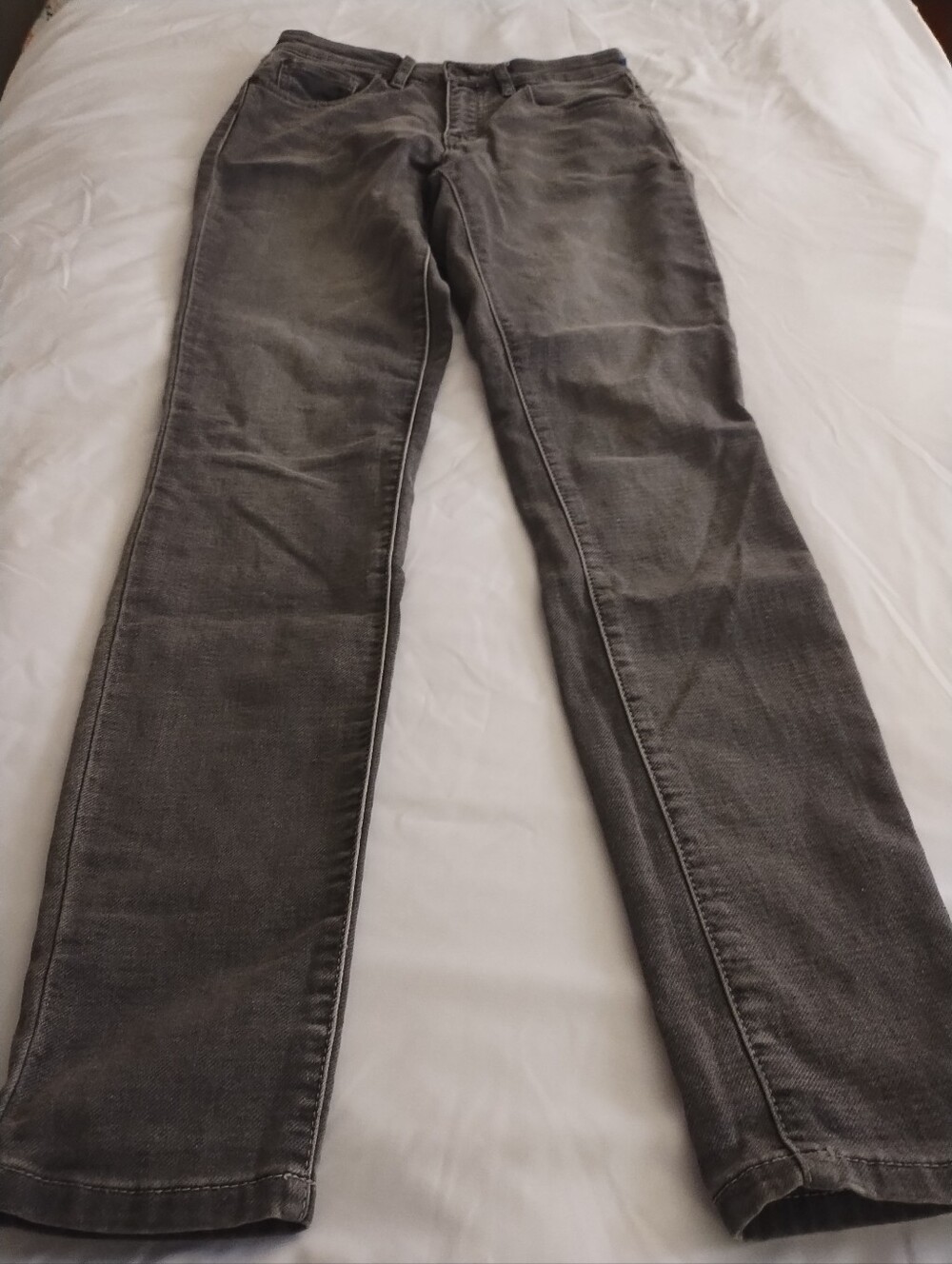 Classic Straight-Leg Grey Jeans